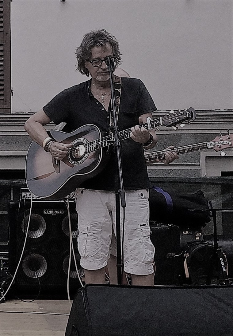 E044677E-7B74-4F4D-9039-88316042CA3E